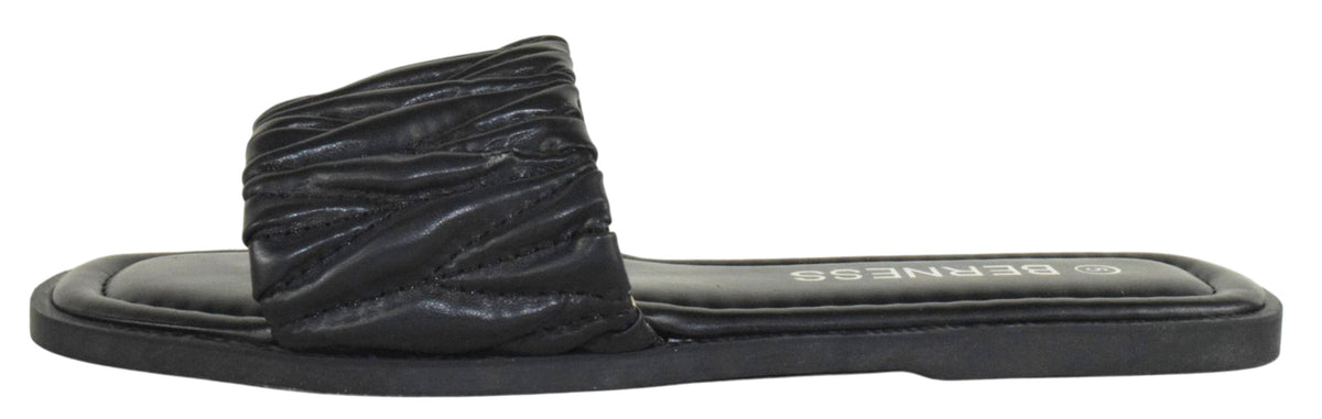 SAANVI Black Berness