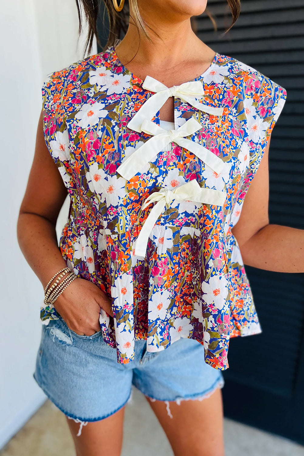 Rose Green Floral Print Bow Applique Slit Sleeveless Peplum Blouse